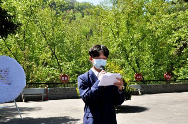 信息工程系“緬懷革命先烈、傳承紅色基因、爭做報國青年”黨史學(xué)習(xí)教育團(tuán)日活動