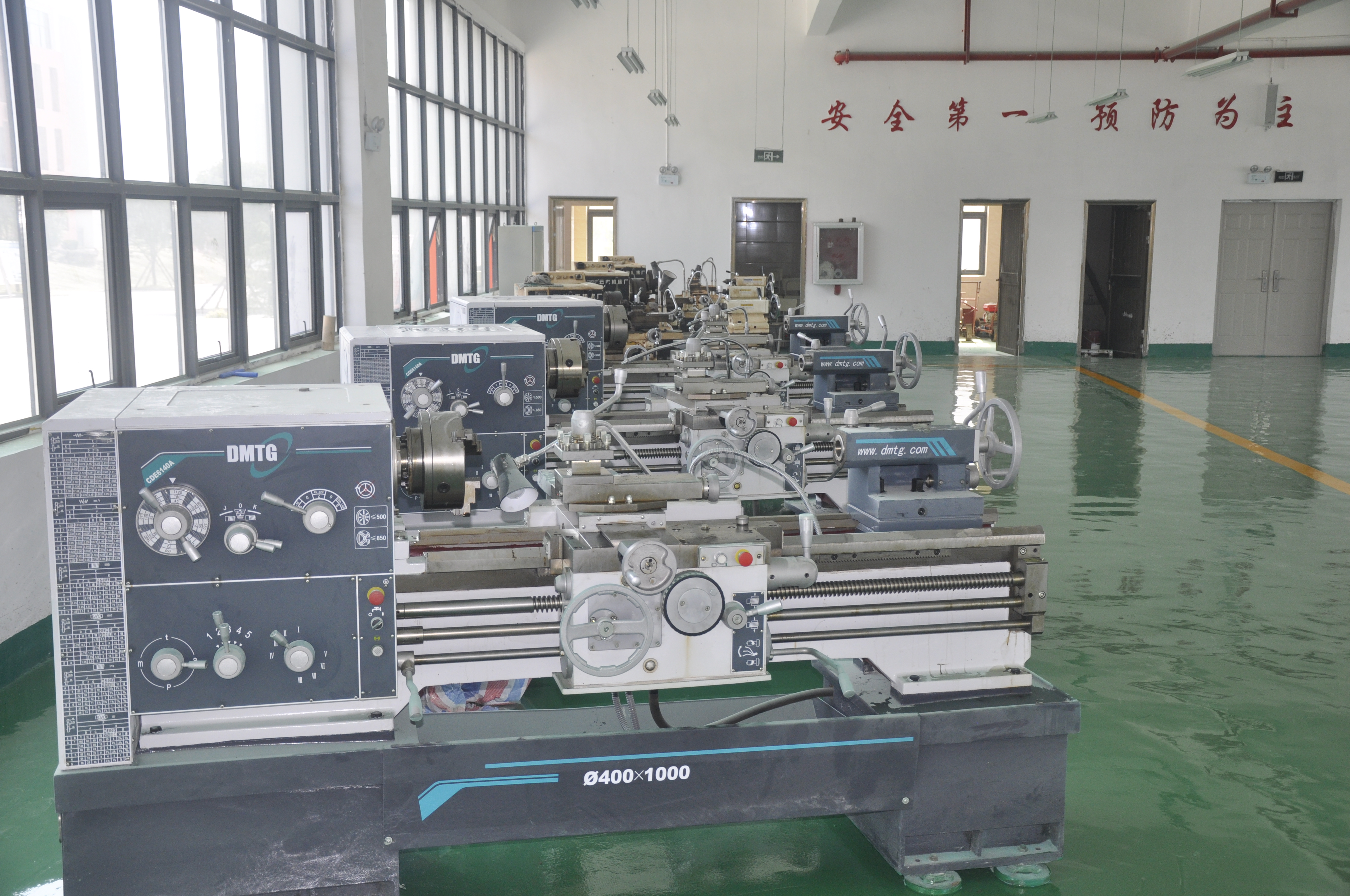 機電工程系教師風(fēng)采